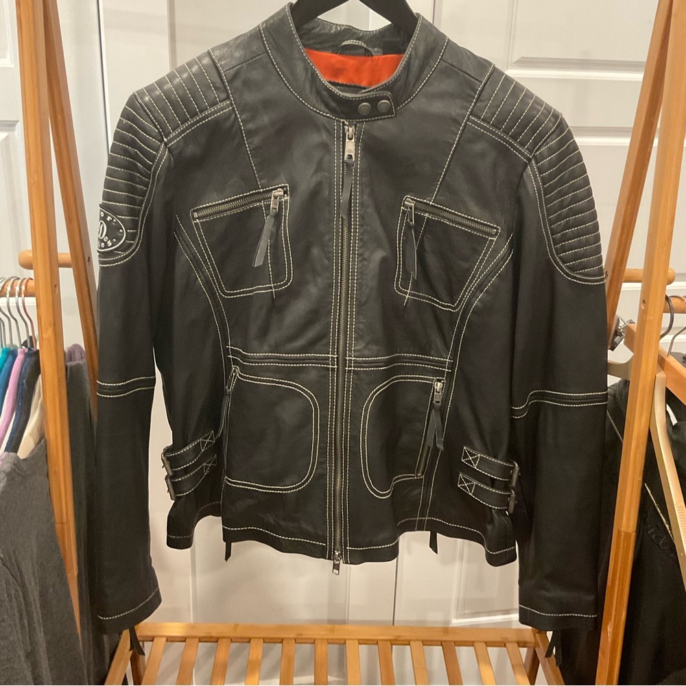 Harley Davidson Leather Agitator Black/White Jacket. Size 1W